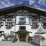 Garni Zimmermann Hotel 3*